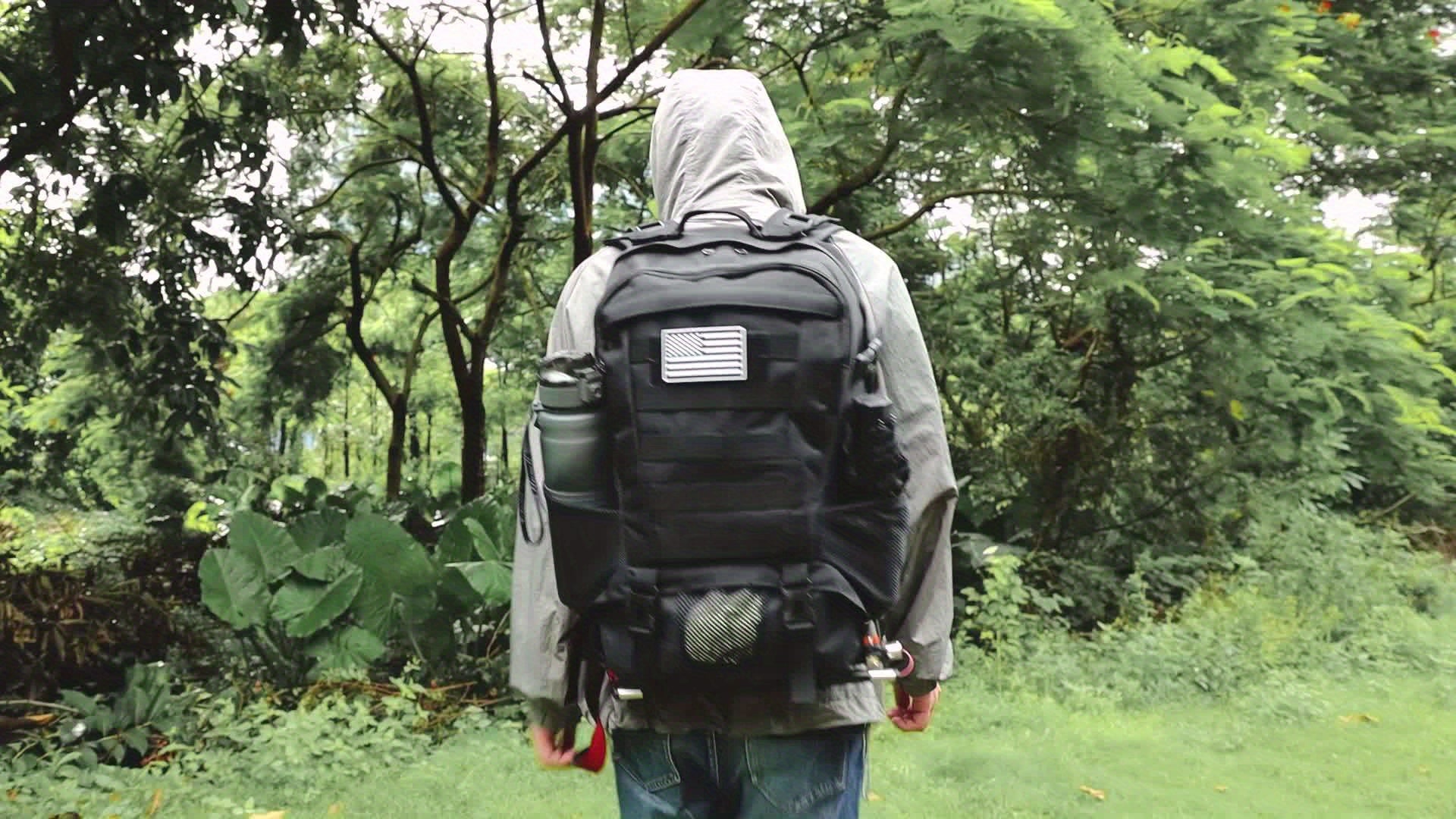 Taktischer Rucksack 30L mit Verstellbaren Gurten & Mehreren Fächern