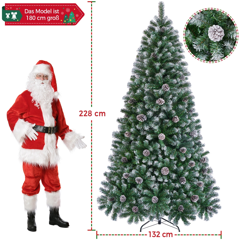 Weihnachtsbaum mit Kiefernzapfen Schneebedeckter Tannenbaum