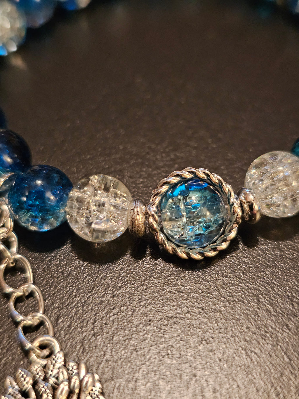 Armband 16 cm mit 8mm Kristallglasperlen und Anhänger Baum